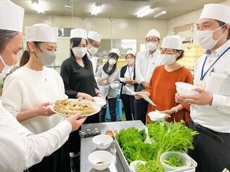 写真:職場の様子 栄養士1