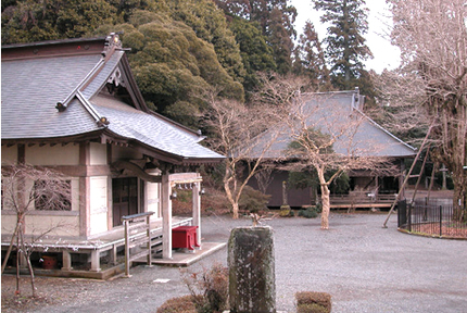 写真：村山浅間神社境内