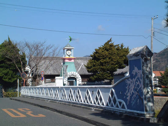 写真：浜丁通りときわ大橋と時計塔の風景