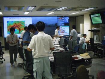 写真：水防業務と静岡県土木総合防災情報システム