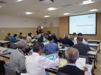 写真:視察の様子1