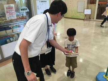 写真：沼津駅前まちかどトークの様子4