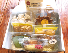 写真:手づくり工房イルカギフトセット(焼き菓子)