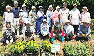 写真：南伊豆町花の会の皆さん