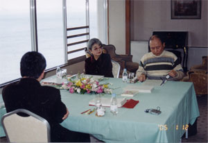 写真：審査会の様子