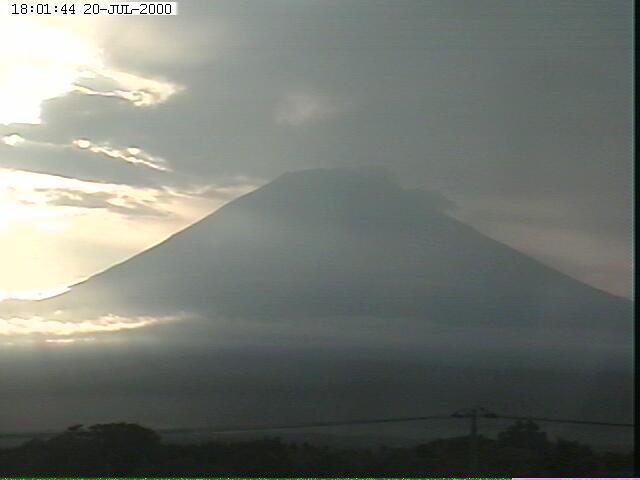 写真：御殿場から望む富士山