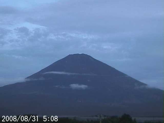 写真：御殿場から望む富士山