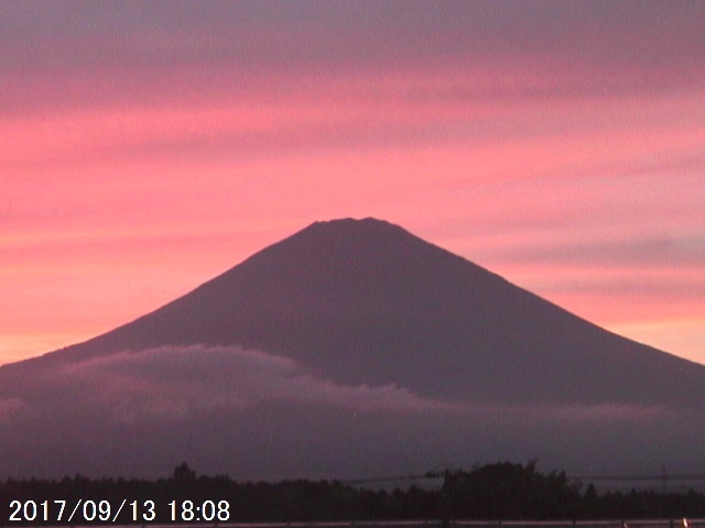 写真：御殿場から望む富士山
