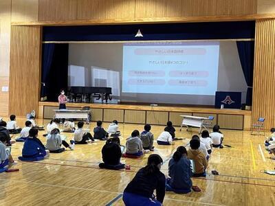 写真：UD出前講座掛川市立大坂小学校その2