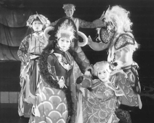 写真:舞台「天守物語」のワンシーン