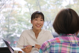 写真：中村華