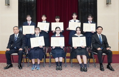 写真:題字コンクール表彰式