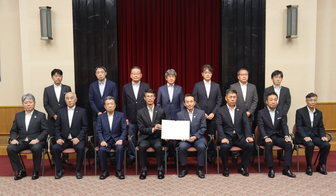 パートナーシップ構築宣言の普及・促進と実効性向上に向けた共同宣言式の写真