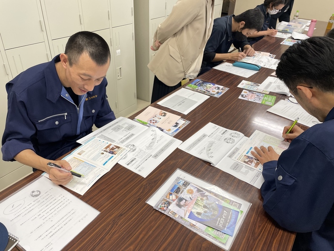 講座の様子(ニッシン)