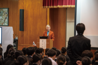 開校記念講演