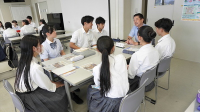 写真：掛川東高校出前講座の様子