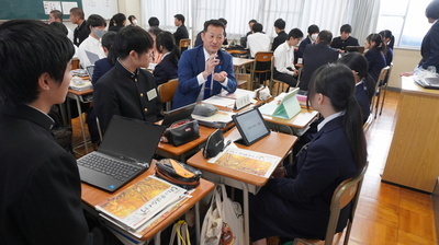 写真：静岡農業高校出前講座の様子1