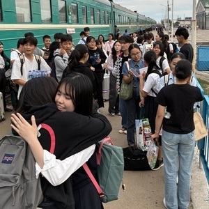 駅での別れ