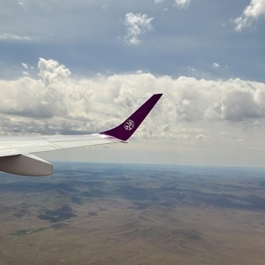 飛行機の窓から