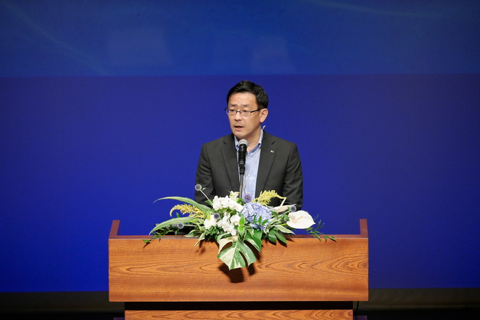 写真1 未来会議オープニングでの平木副知事挨拶