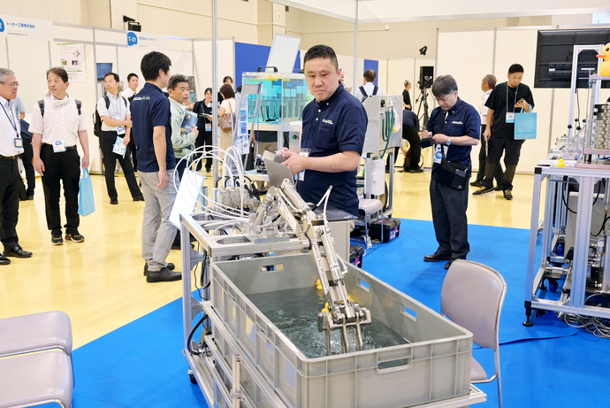 写真4 展示会の様子