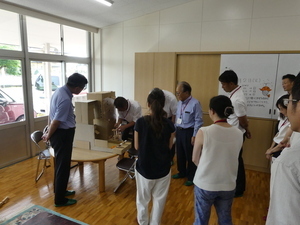 見学の様子2