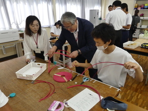 見学の様子2