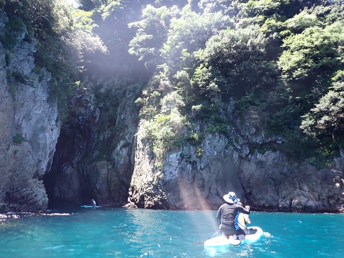 サップを楽しむ写真