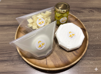 写真：富士山麓潤いモッツァレラ　ほかチーズ4種セット