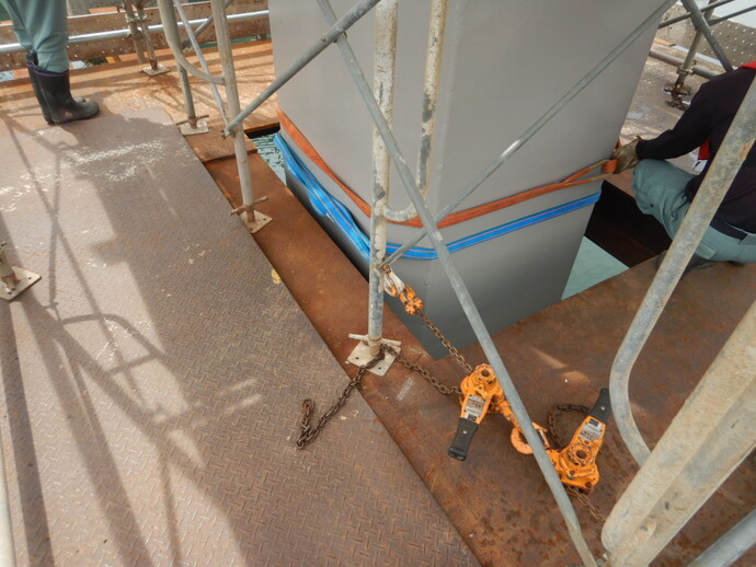 さや管設置施工を行っている写真