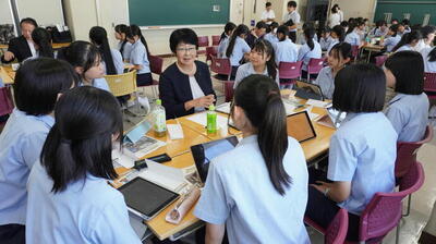 静岡雙葉高校2回目の意見交換の様子