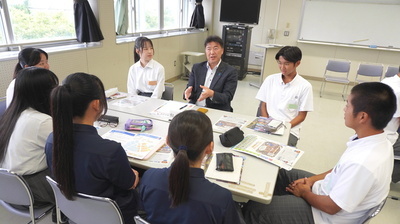 掛川東高校　意見交換の様子