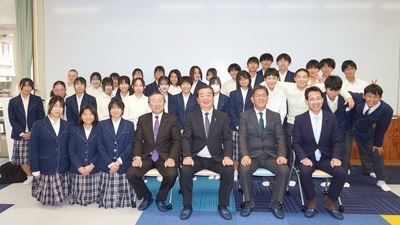 沼津市立沼津高校2日目　1回目の集合写真