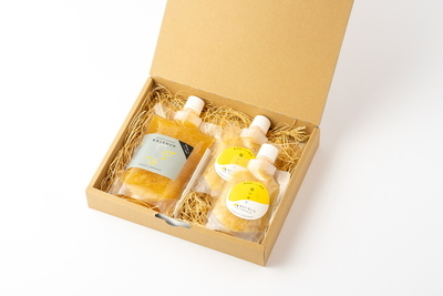 写真：県議会クイズプレゼント