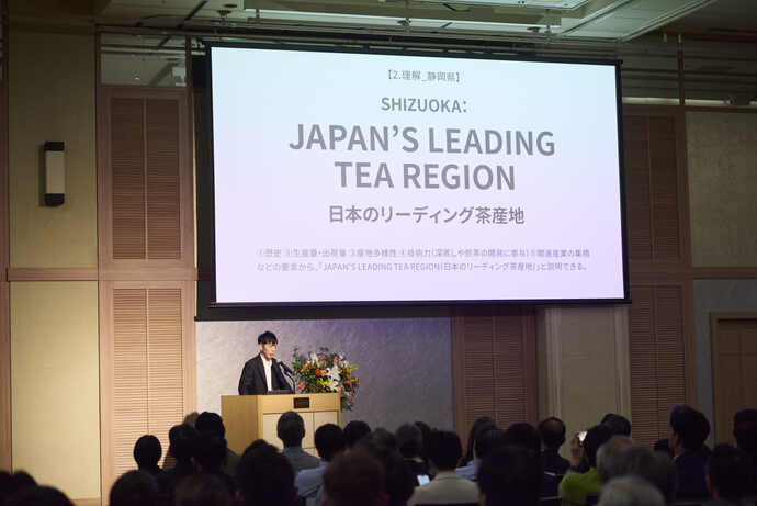 写真5：コアバリューを力説する佐藤氏
