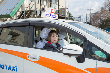 写真:女性ドライバーの渡邊さん1