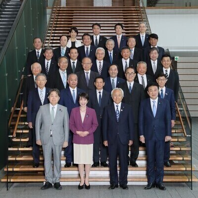 内閣総理大臣と都道府県議会議長との懇談会 集合写真