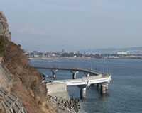 umi no ueniaru douro