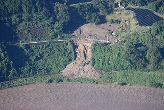 写真：土砂災害状況2