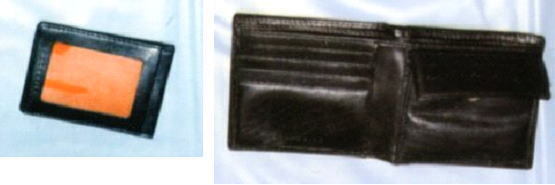 写真：パスケース、二ツ折財布