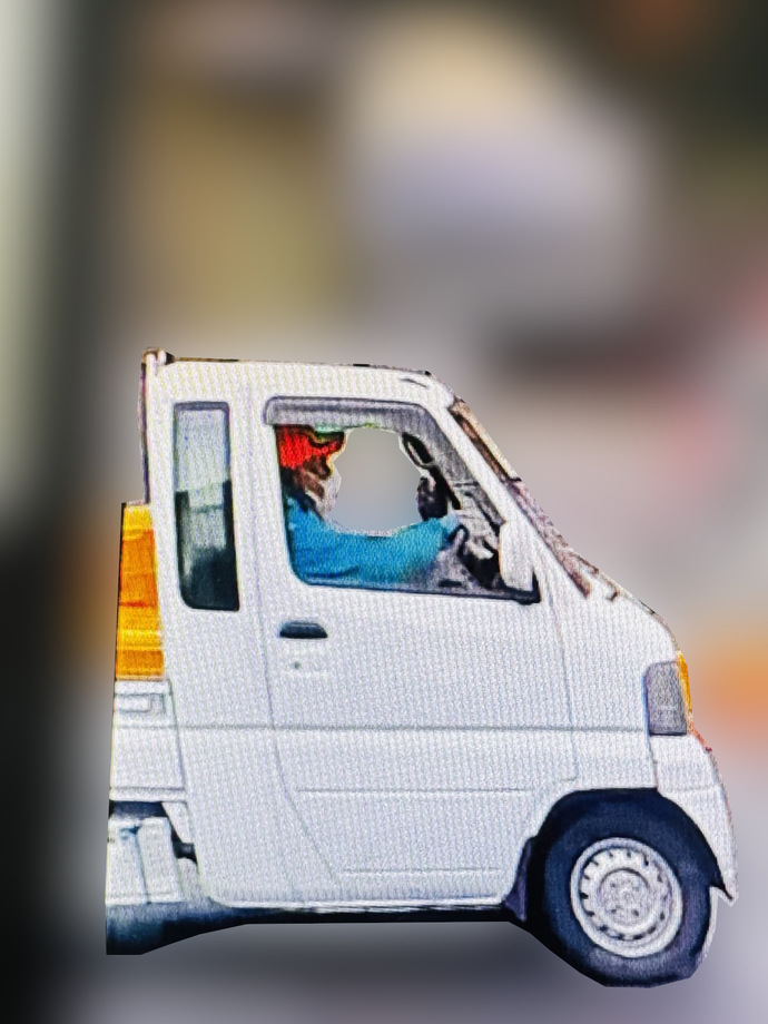 被害車両（被疑者が運転）