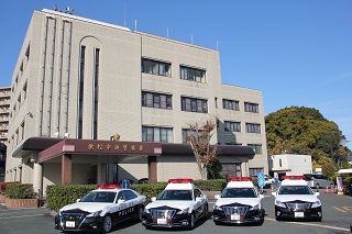 写真：浜松中央警察署の外観