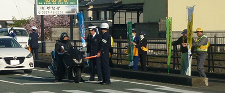 令和7年4月4日春の全国交通安全運動事前キャンペーンを実施
