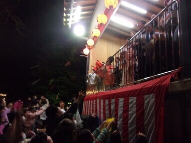 写真：市内神社の節分祭に伴う雑踏警備の様子