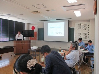 写真：協議会の様子