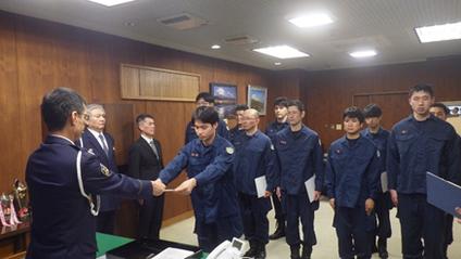 写真：富士警察署山岳遭難救助隊