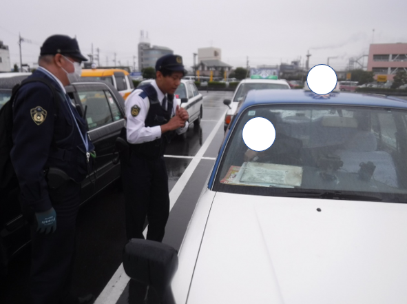 写真:新富士駅における鉄道警察隊との合同訓練(2回目)