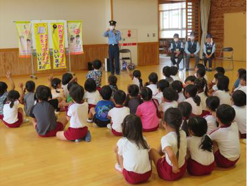 写真:令和7年6月6日ちびっこおまわりさん任命式