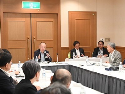 会議状況の写真