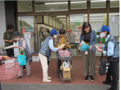 写真：防犯広報キャンペーンの様子